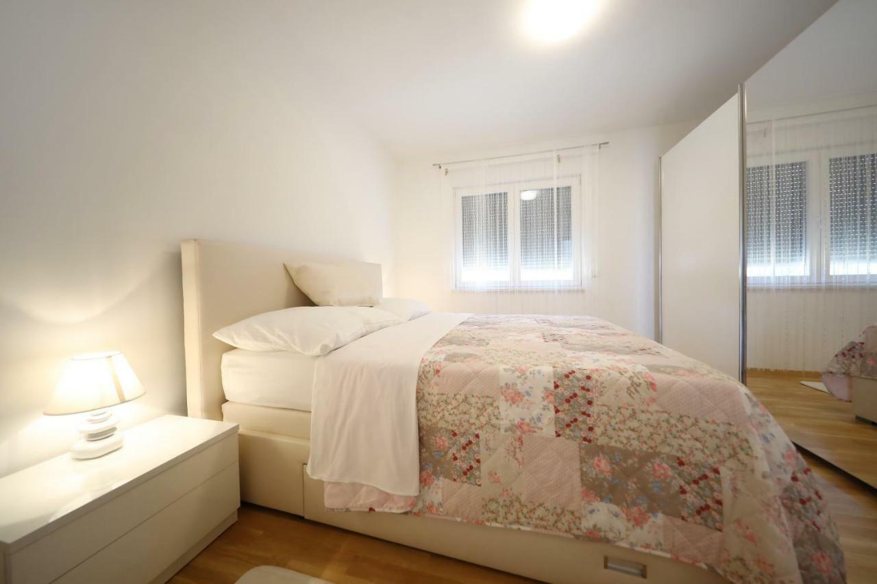 Apartmani Vlado Mitar Сукошан Екстер'єр фото